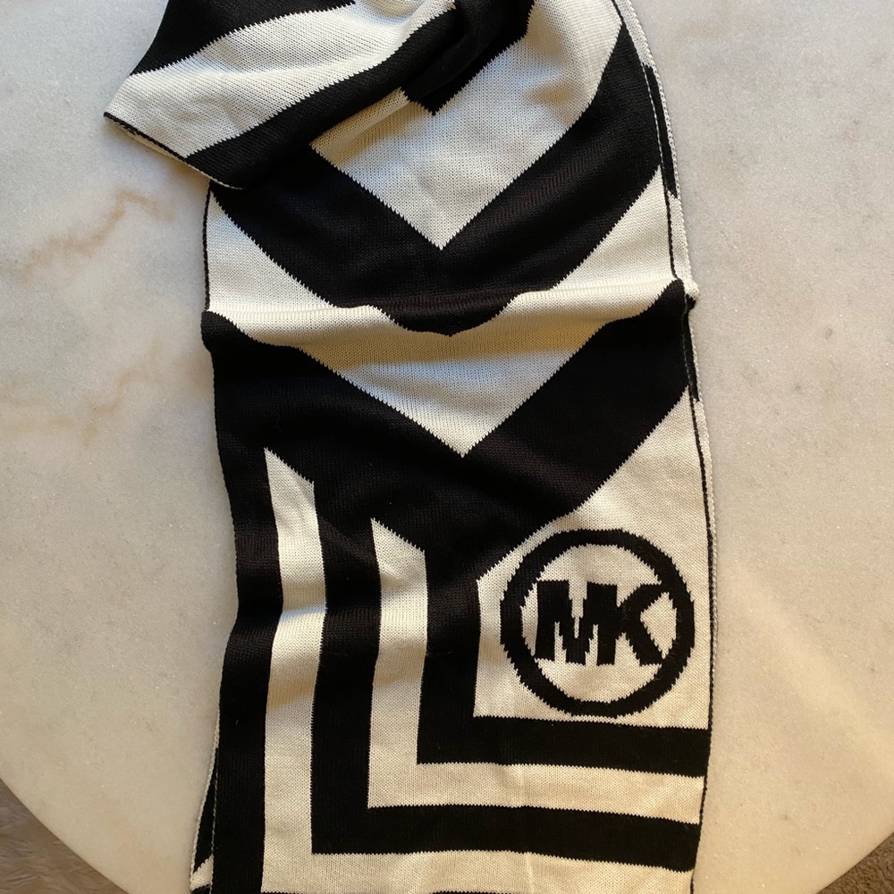 Michael Kors Men’s Scarf